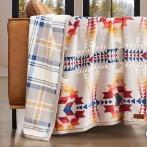 Pendleton Reversible Plush Throw